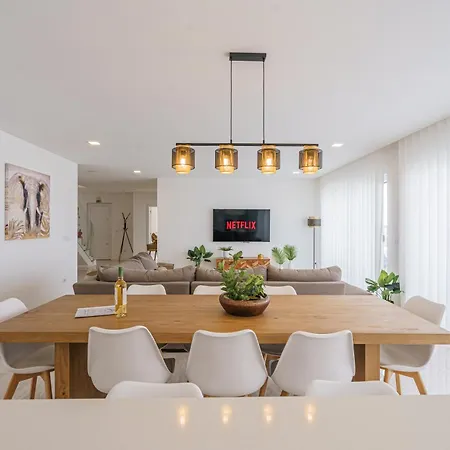 Axess With Panoramic Ocean View فيلة لورينها
