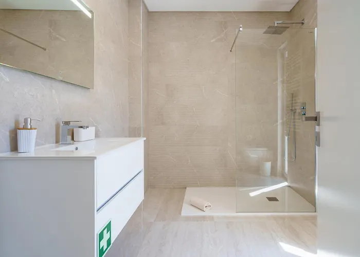 فيلة Axess With Panoramic Ocean View لورينها