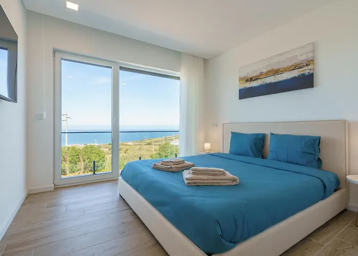 Axess With Panoramic Ocean View * لورينها