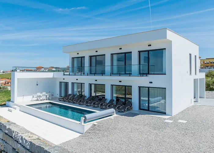 Axess With Panoramic Ocean View لورينها