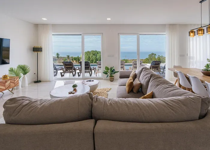 فيلة Axess With Panoramic Ocean View